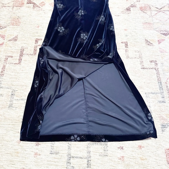 Vintage 90’s Navy velvet floral maxi dress short sleeves high neck size 4 petite - Picture 8 of 10